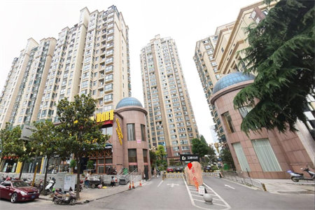 龙源教师公寓3室2厅1卫157㎡