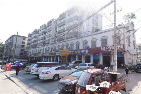 全新精装一天没住过！只卖毛坯价！植物园门口幸福人家可按揭